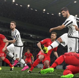 PES 2016-spelers krijgen dikke middelvinger van Konami