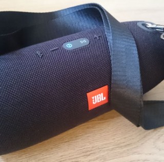 JBL Xtreme schouderband