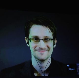 Trailer SNOWDEN is opvallend cool