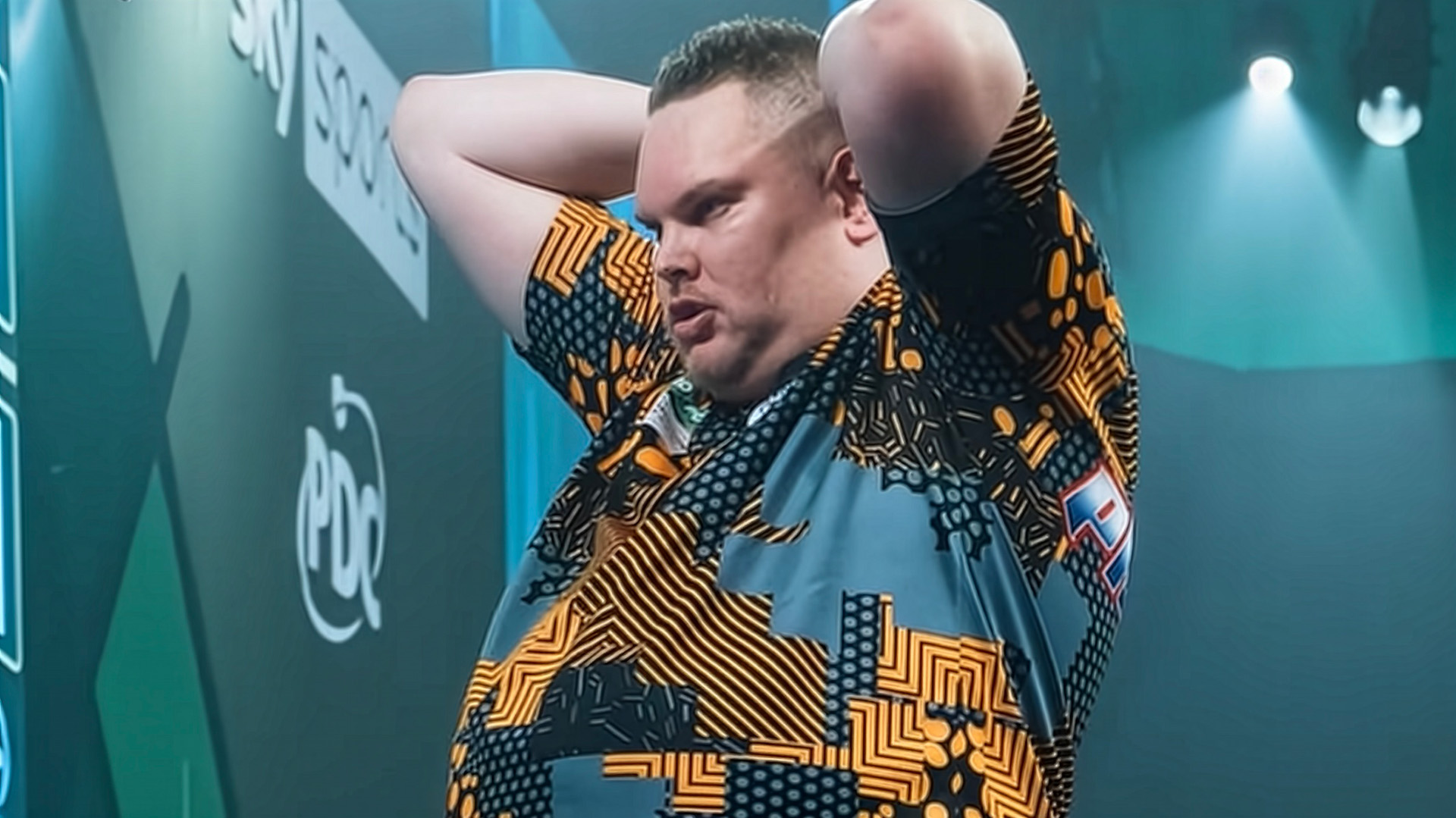 Wesley Plaisier straalt van verbazing en geluk na zijjn overwinning op Gerwyn Price