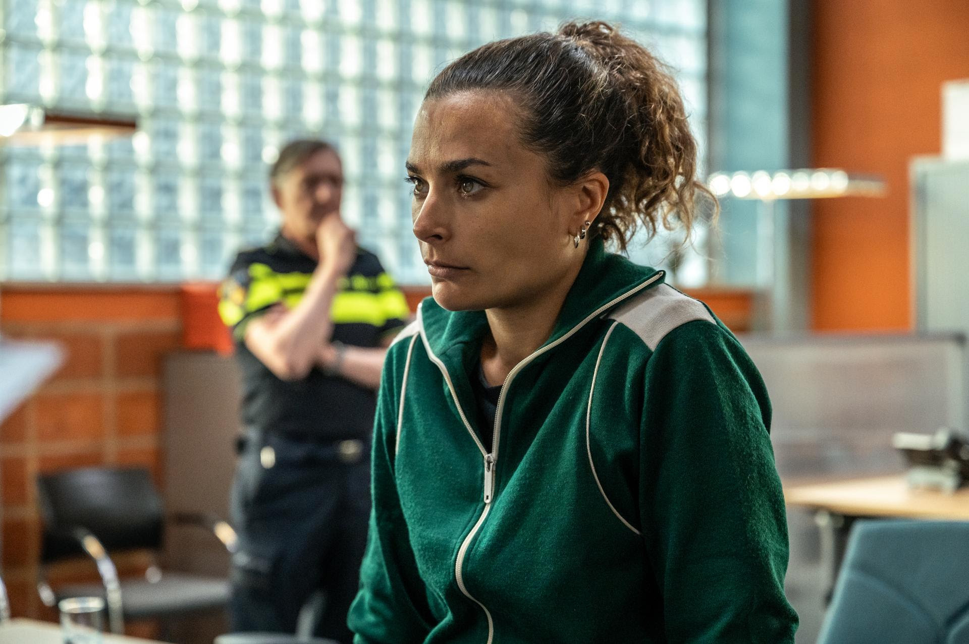 Een huilende actrice in Blind Sherlock