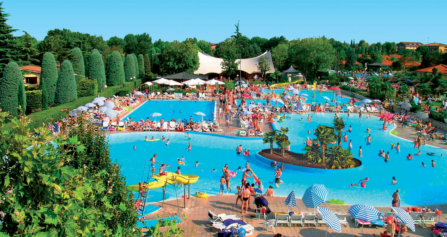 Een zwembad in Italië