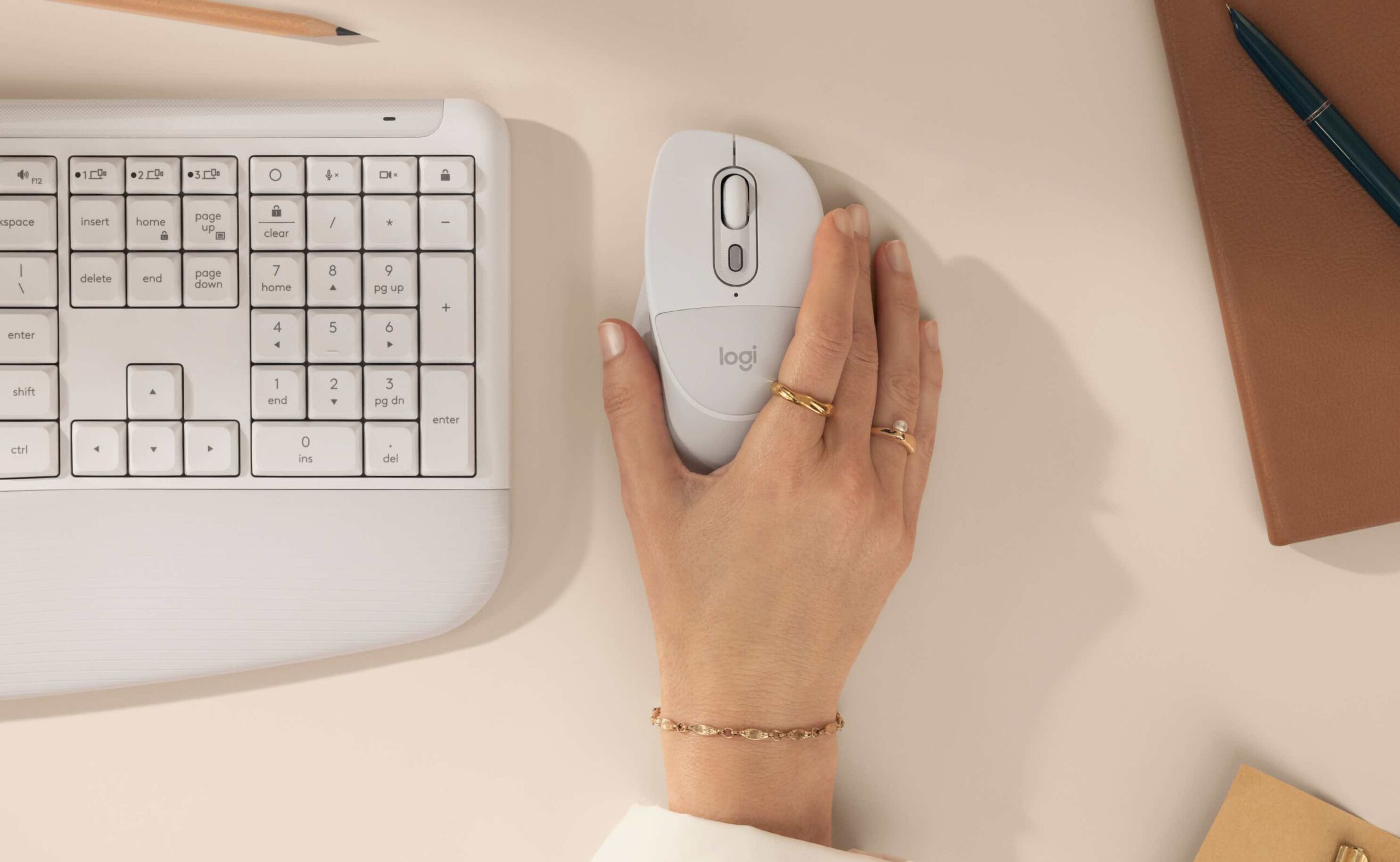 Muis van Logitech is lekker zacht.
