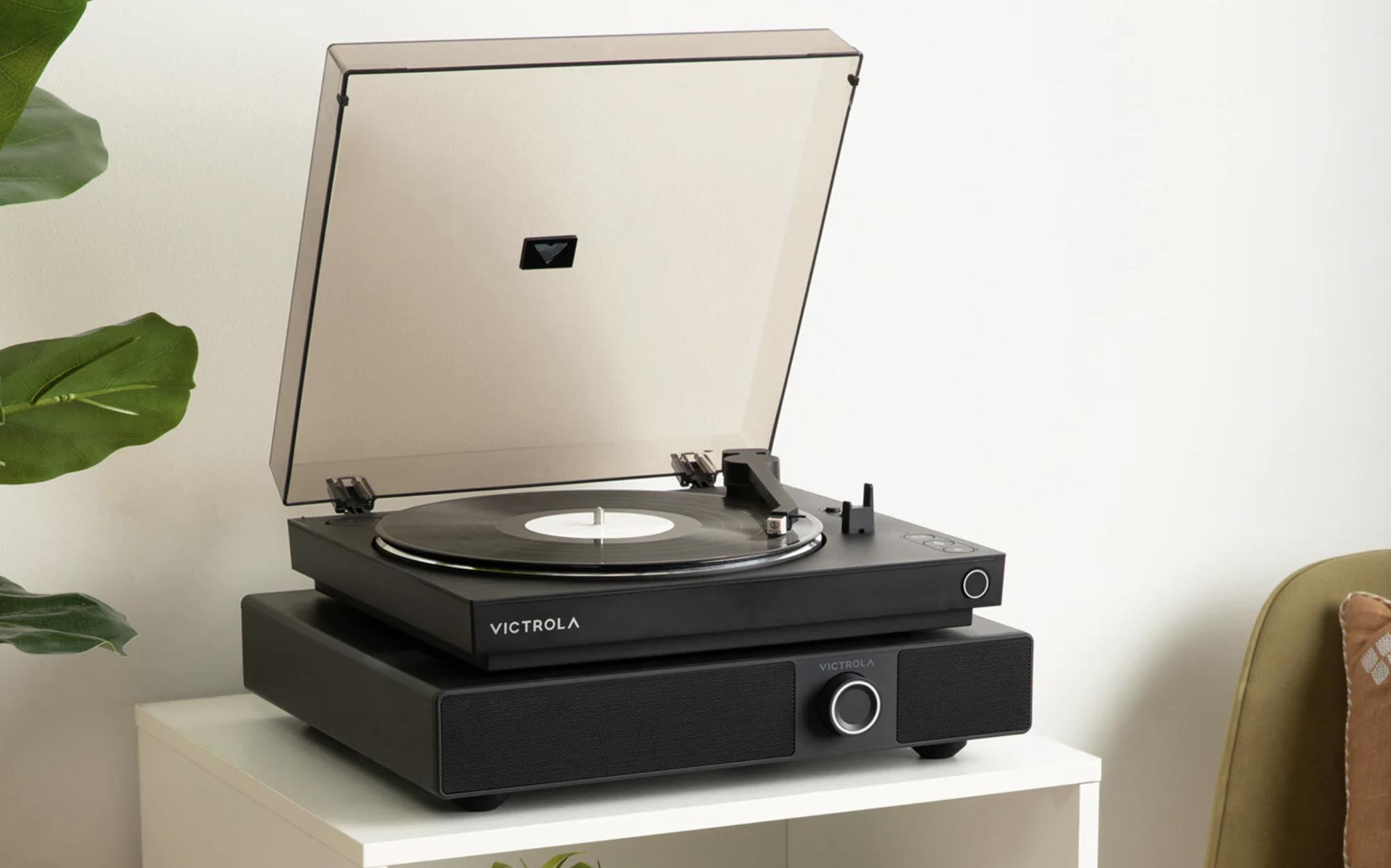Victrola Soundstage onder platenspeler